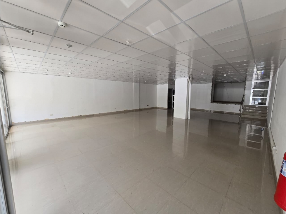 ALQUILER DE AMPLIO LOCAL DE 125 M2 CON OPCION A COMPRA - 2
