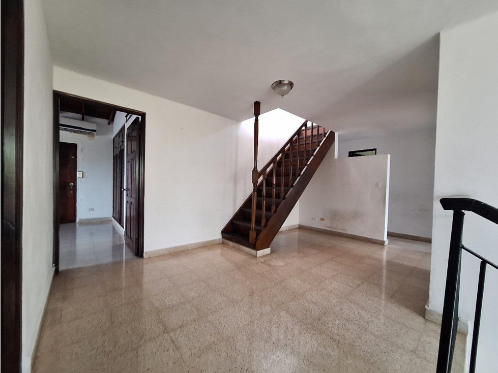 ALQUILER CASA EL DORADO AMOBLADA 700M2 ZONA TRANQUILA CV - 5