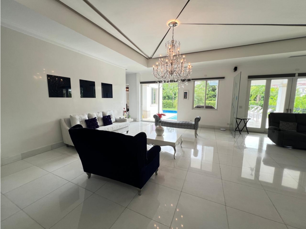 CASA DE LUJO CON PISCINA CLIMATIZADA 850 MT SANTA MARIA FAIRWAY JP — foto 3