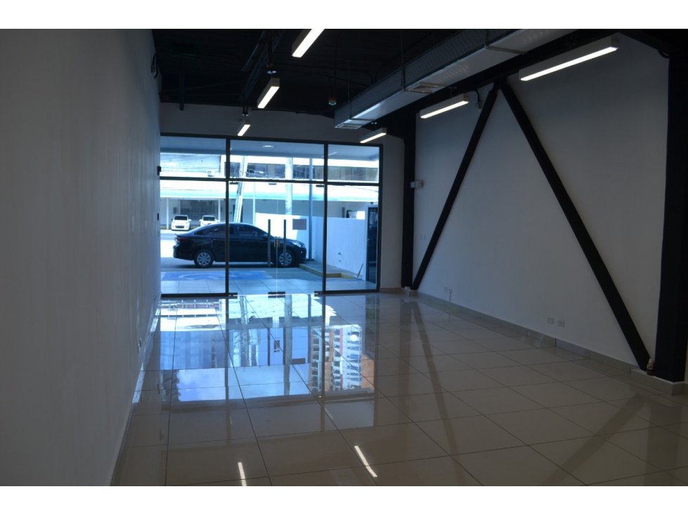 LOCAL COMERCIAL EN BELLA VISTA PLAZA COWES 100 MTS - 3