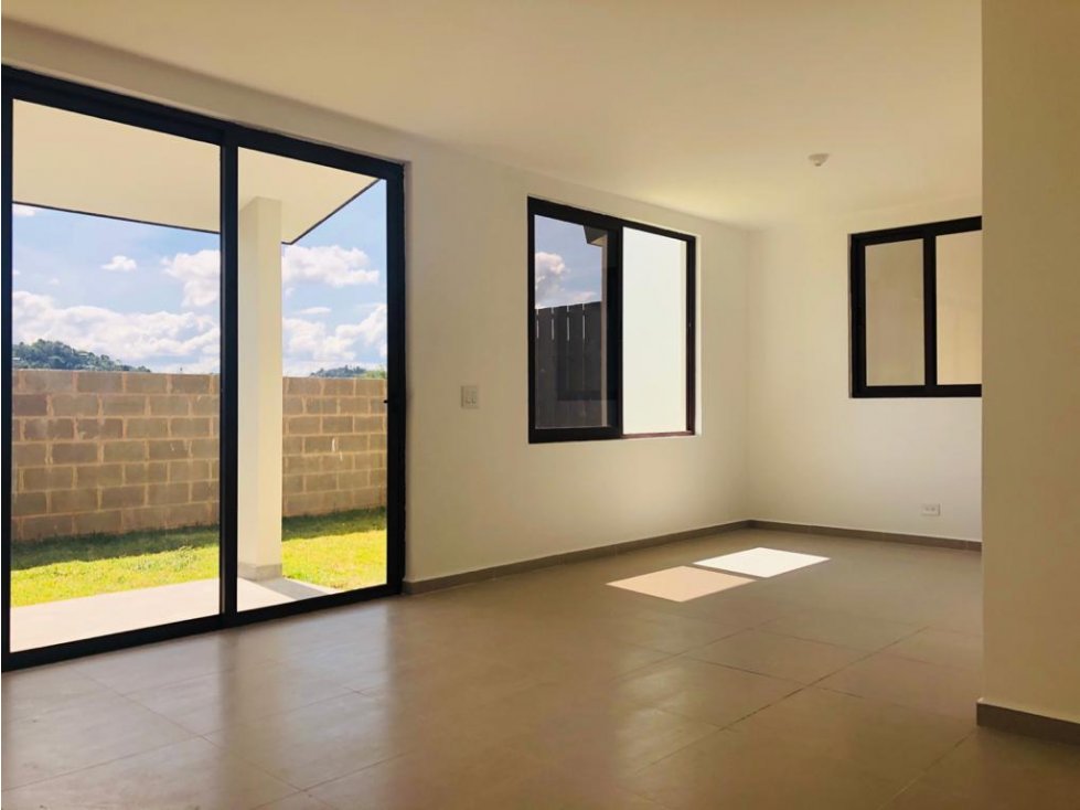 ALQUILO CASA EN BRISAS DEL GOLF 200 MT2 GOLF GARDENS 4 RECAMARAS — foto 2