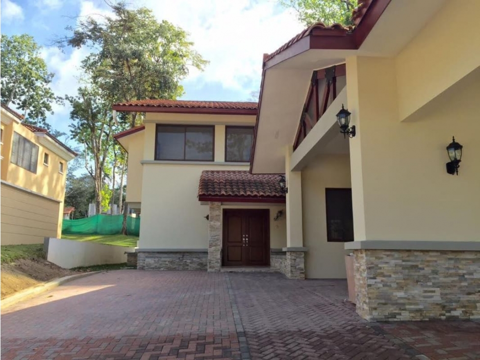 CASA EN URBANIZACION LOS SENDEROS - CLAYTON - 2