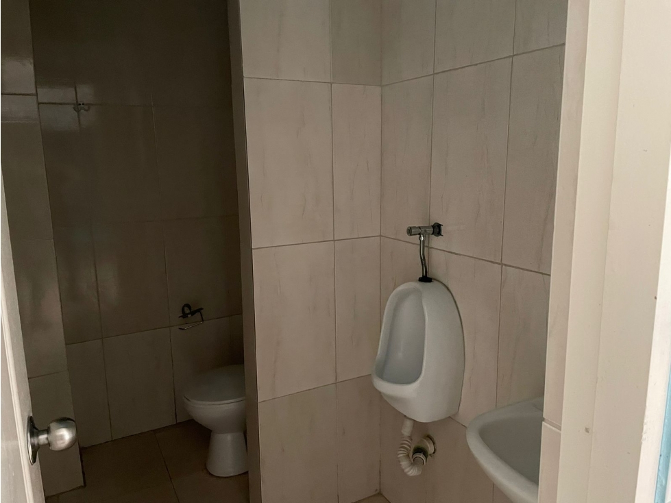 ALQUILER LOCAL COMERCIAL OBARRIO PLAZA STRIP 58 304M2 — foto 6