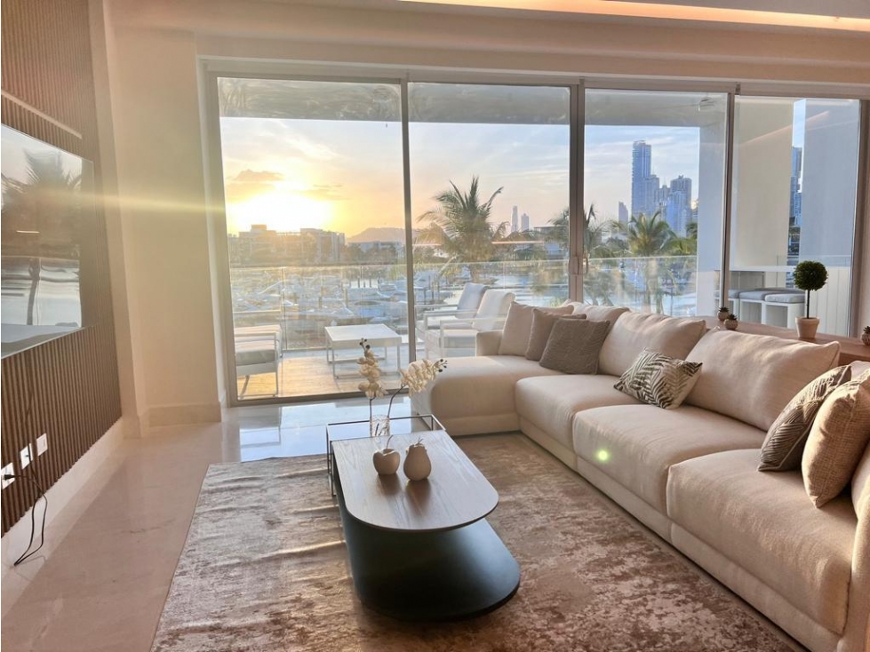 ALQUILER LUJOSO APARTAMENTO EN EL MAR OCEAN REEF 4 RECAMARAS MLD