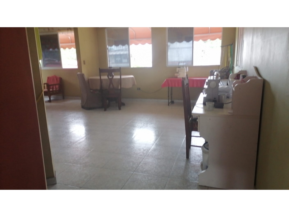 VENTA CASA COMERCIAL Y LOCAL EN PARQUE LEFEVRE EXCELENTE ZONA - 6