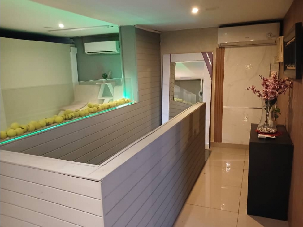 ALQUILER DE LOCAL DE 120 M2 EN LA VIA PORRAS AQ — foto 5