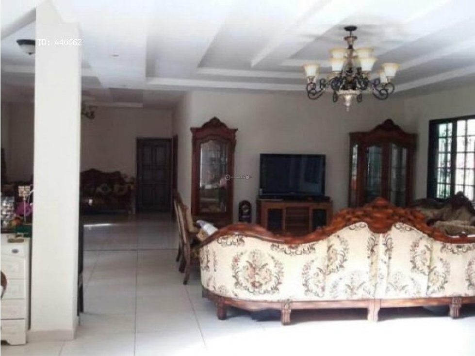 VENDO CASA EN CLAYTON 5REC - 4