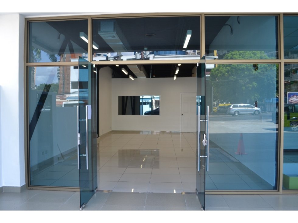 LOCAL COMERCIAL PLAZA COWES BELLA VISTA 100M2 - 5