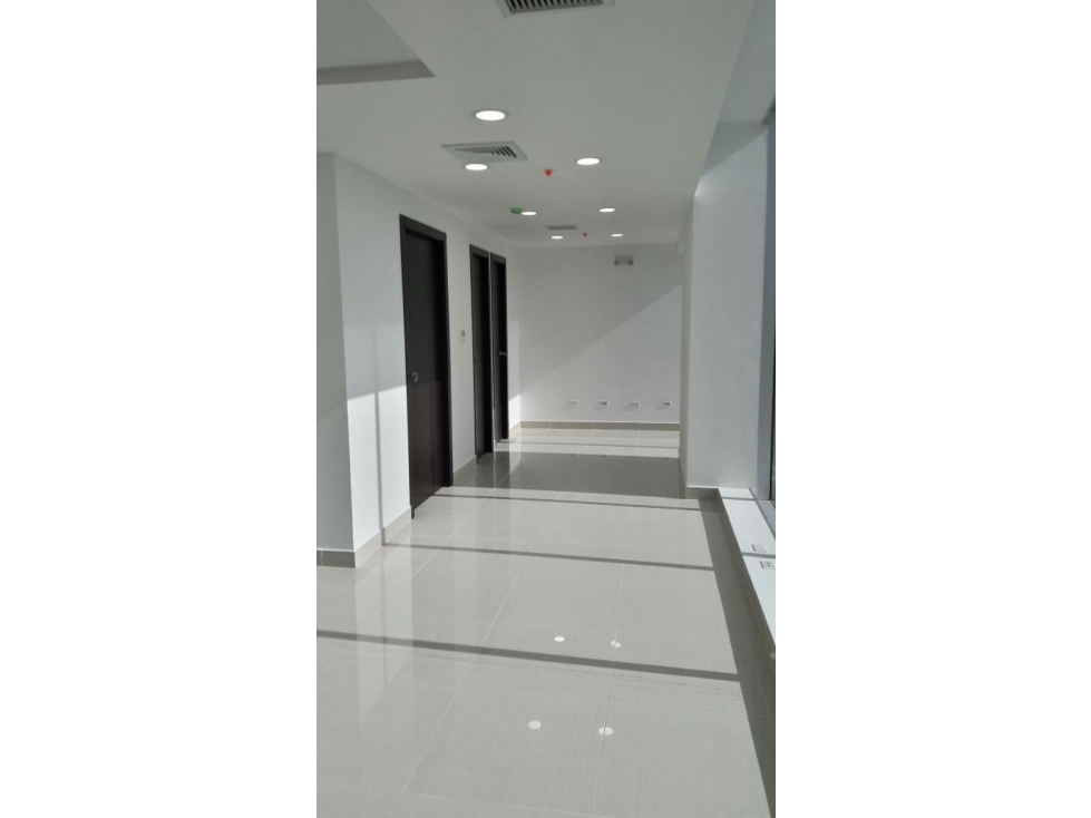 OFICINA 131 M2 SAMUEL LEWIS OBARRIO,TORRE OPTIMA SL55 MTTO INCLUIDO — foto 3