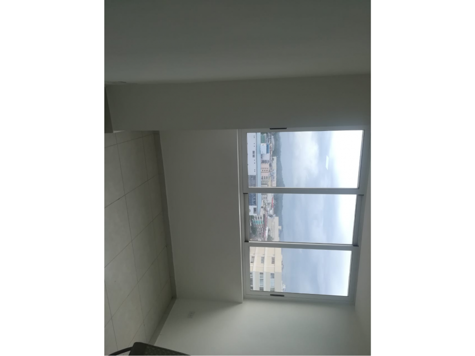 VENTA DE APARTAMENTO EN AV BALBOA PH BAY VIEW 50M2 JP — foto 3