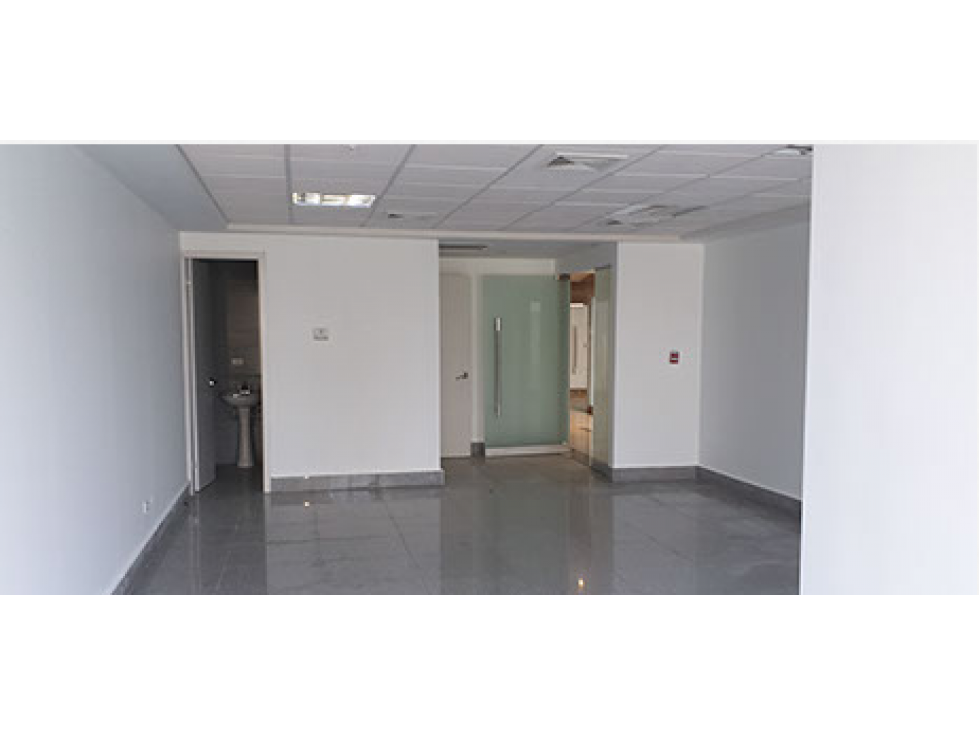 ALQUILER OFICINA TERMINADA 61 m2 AMOBLADA O VACIA OBARRIO PH TWIST MC — foto 4