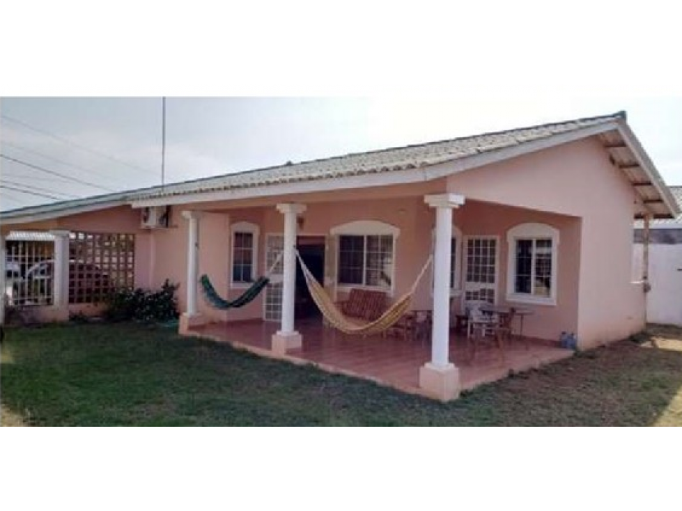 VENTA DE CASA EN CHITRE - AMOBLADA - 1