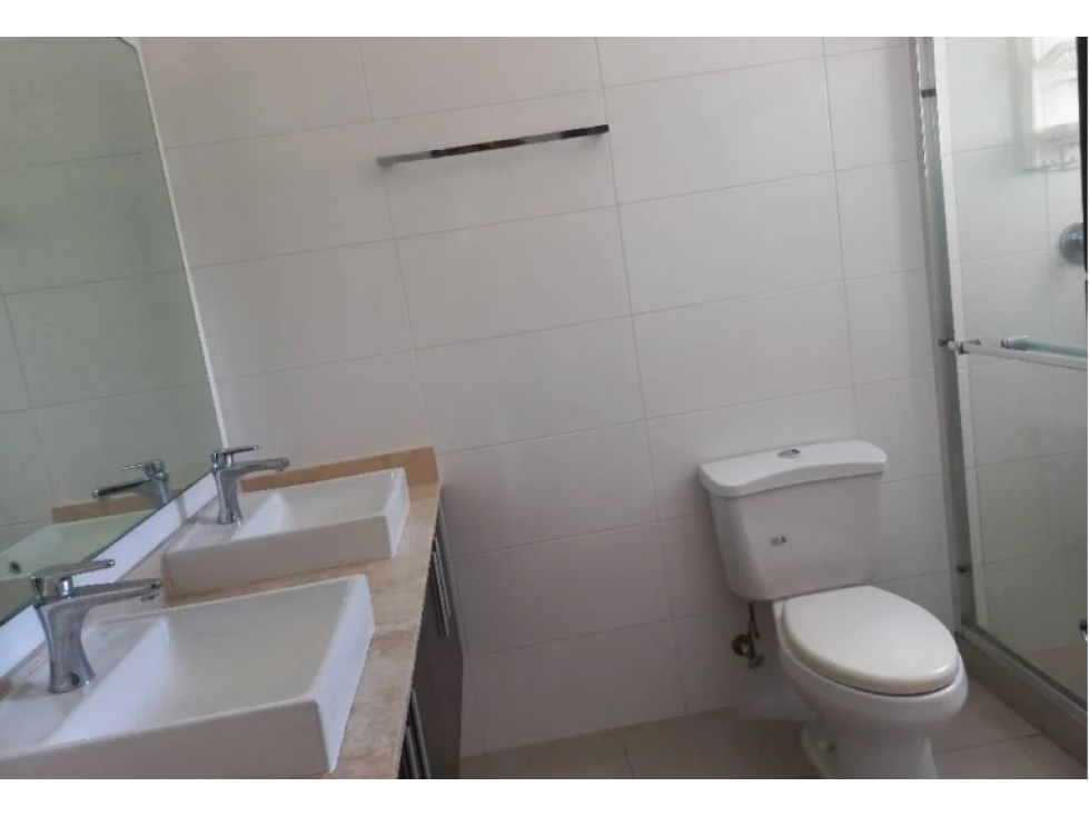 ALQUILER DE CASA EN HOWARD - 6