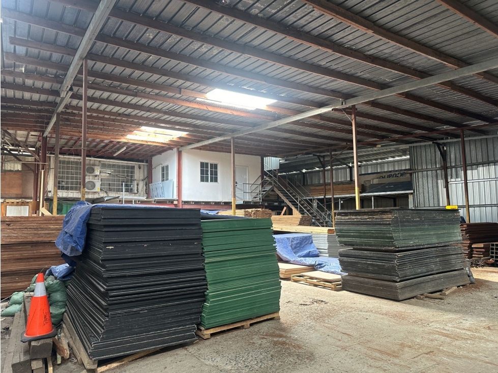 ALQUILER DE GALERAS CENTRO LOGISTICO LLANO BONITO 560M2 . gmz - 6