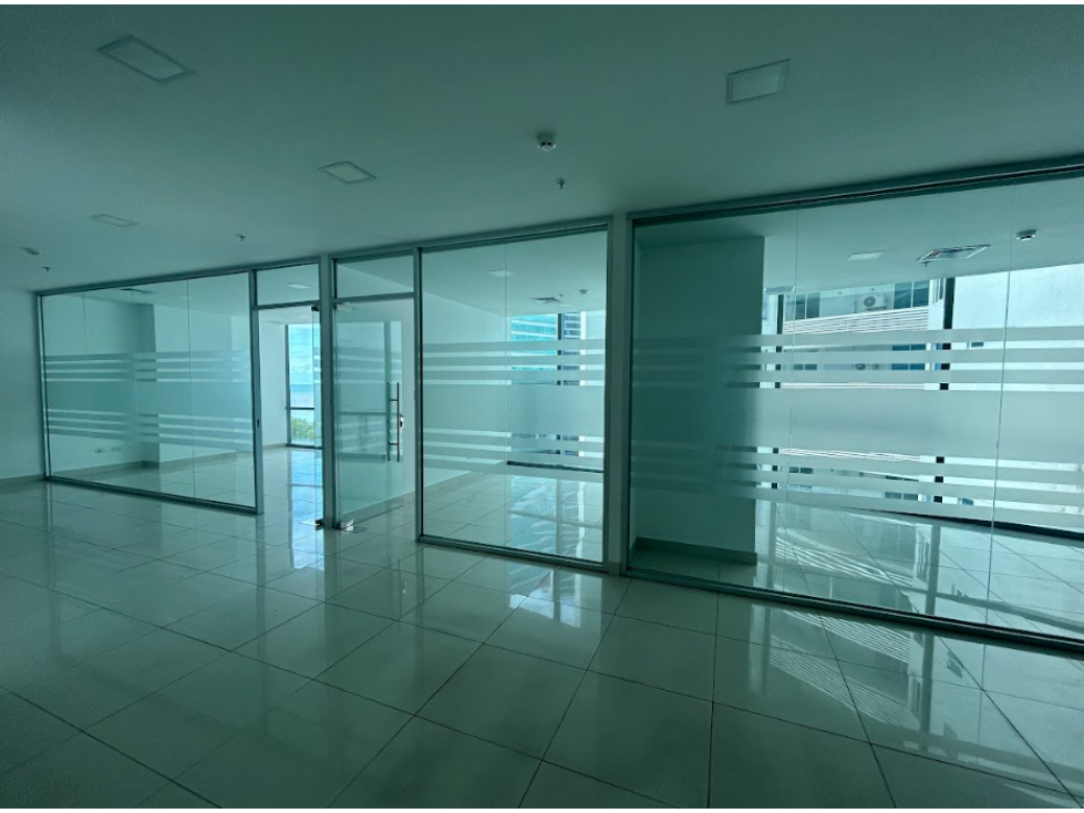 ALQUILER OFICINA TORRE FINANCIAL PARK COSTA DEL ESTE MLD — foto 2
