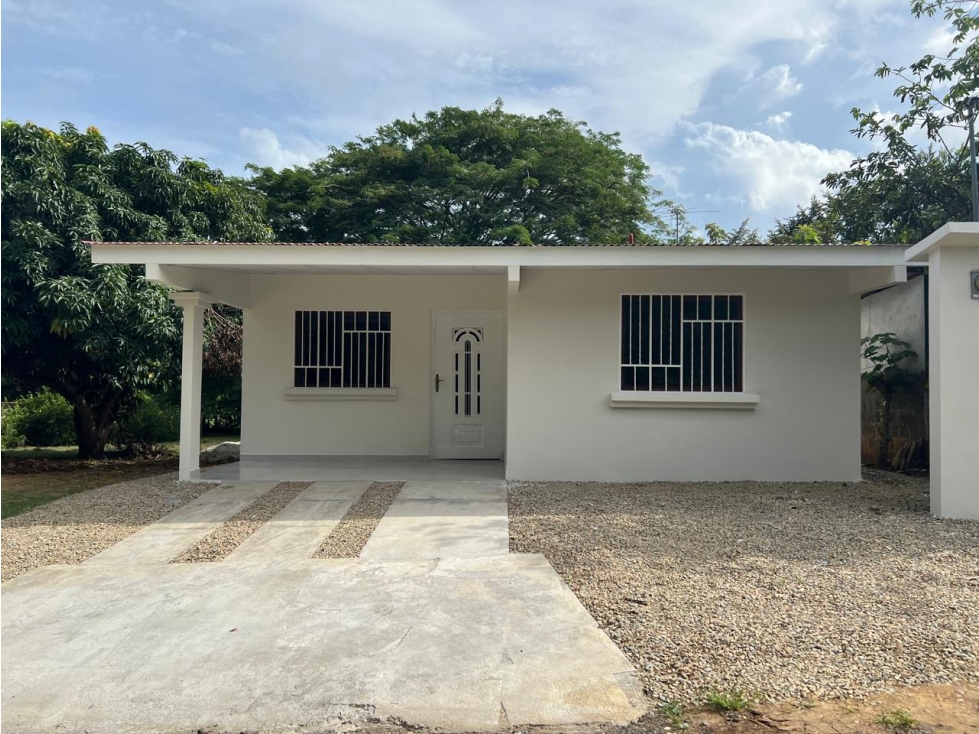 VENTA DE CASA EN LAS TABLAS ABAJO DOS RECAMARAS 301 M2 - 1