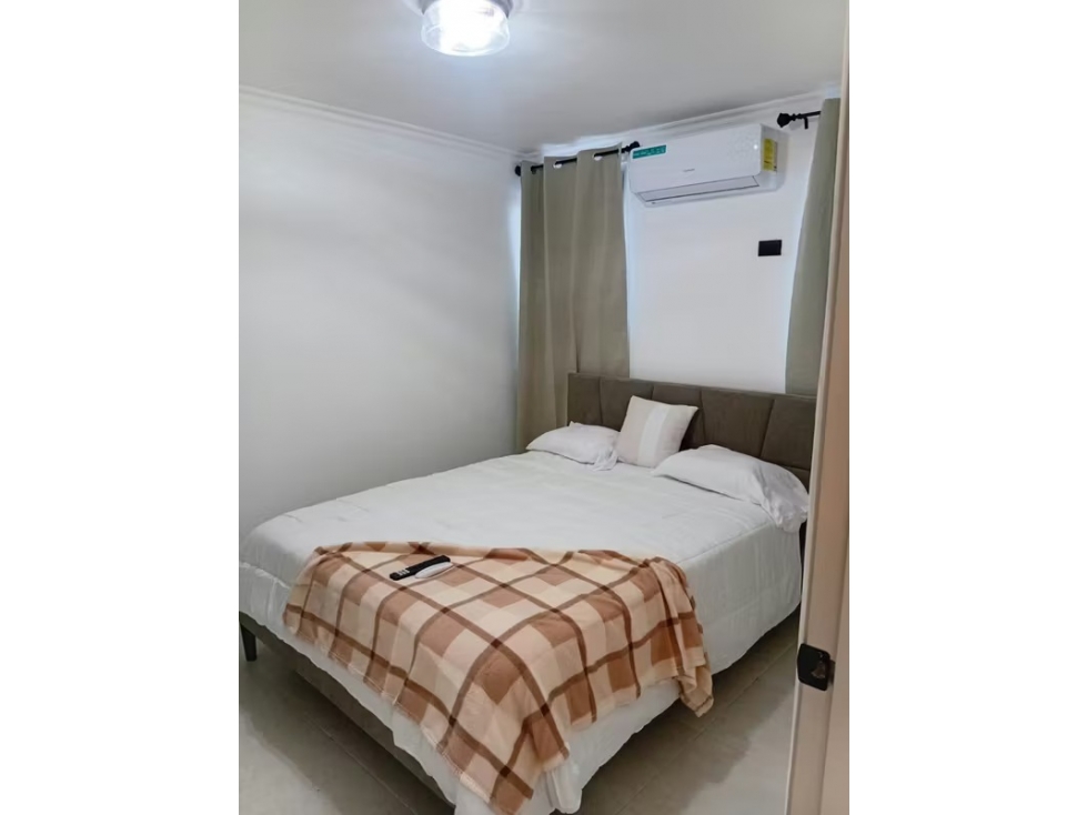 ALQUILER DE ELEGANTE APARTAMENTO REMODELADO EN V. DE LAS FUENTES AQ — foto 6