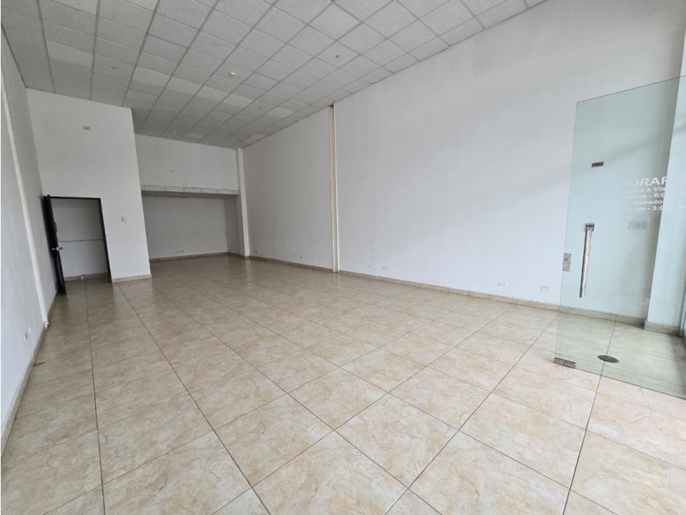 ALQUILER DE LOCAL COMERCIAL EN VILLA LUCRE AQ - 1
