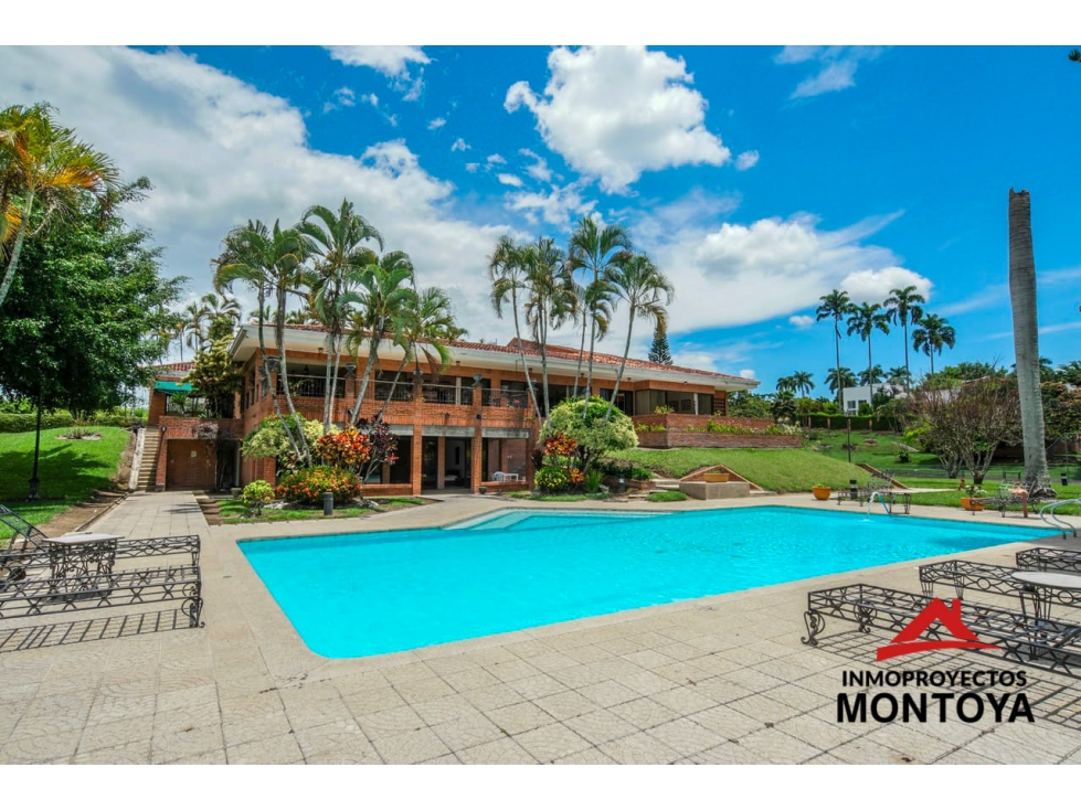 Imponente casa campestre en condominio, Cerritos, Pereira
