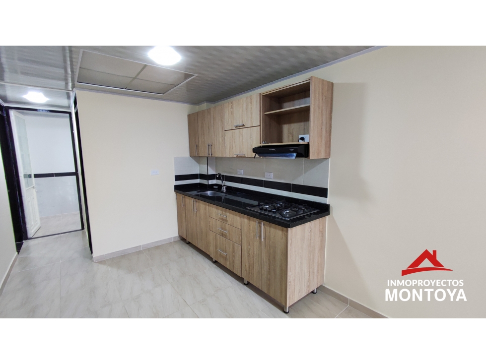 Casa de 3 apartamentos independientes cerca al Estadio de Santa Rosa — foto 3