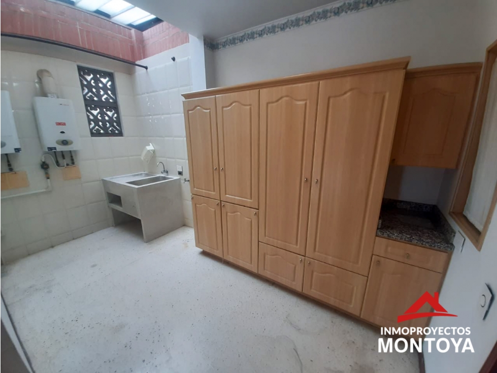Amplia casa de lujo en conjunto, sector Pinares, Pereira — foto 5