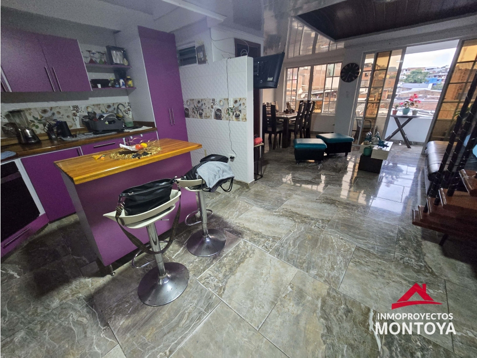 Casa comercial en Valher, Dosquebradas
