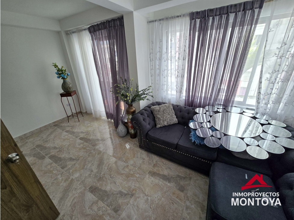 Casa comercial esquinera en Llano Grande, Pereira — foto 5