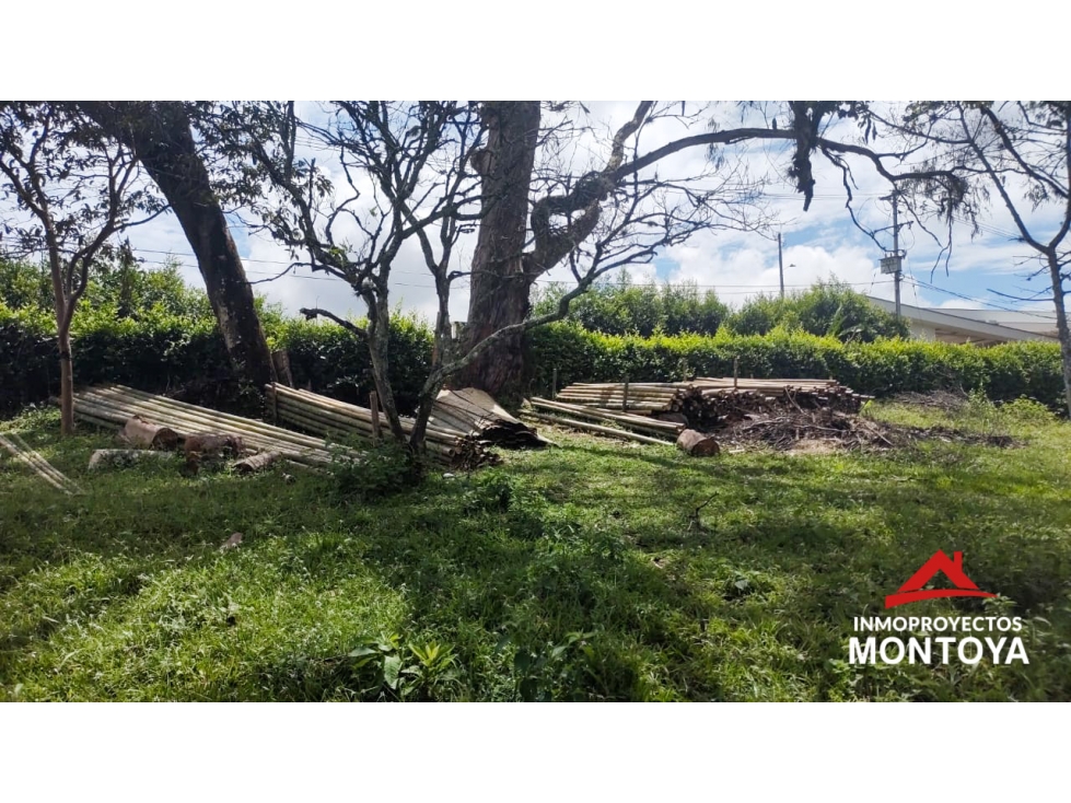 Lote suburbano multipropósito en Cerritos, Pereira