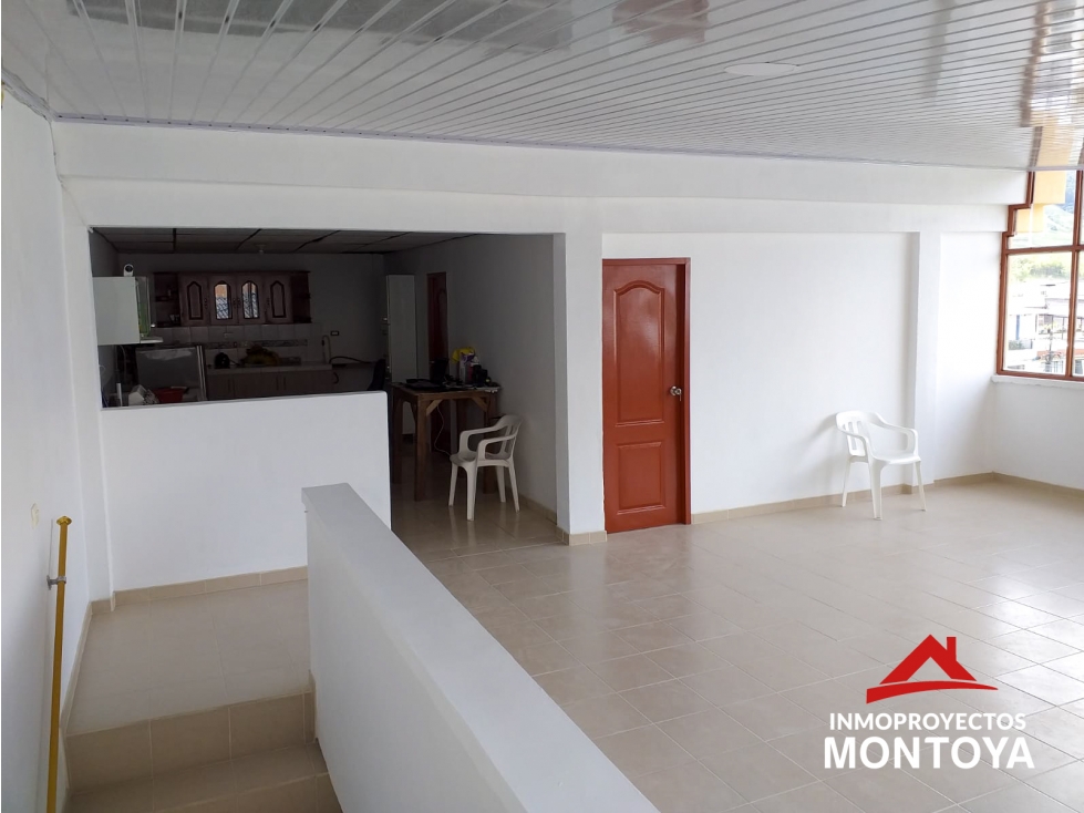 Casa esquinera independiente en Santa Rosa de Cabal — foto 2