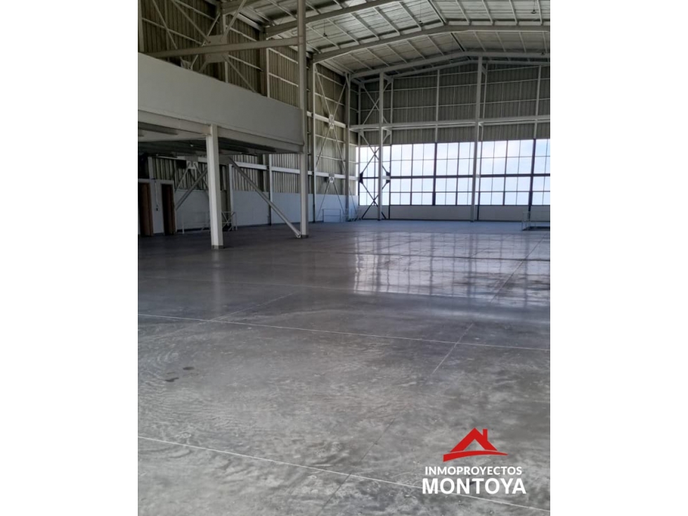Arriendo bodegas para estrenar?, sector La Villa, Pereira - 1