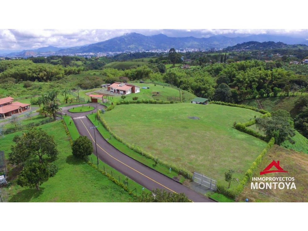 Lote en condominio, sector vía Armenia