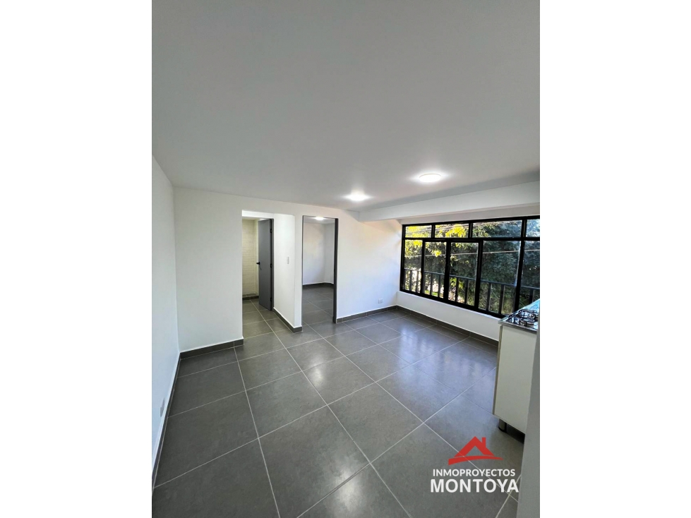 Venta casa independiente en El Poblado 2, Pereira