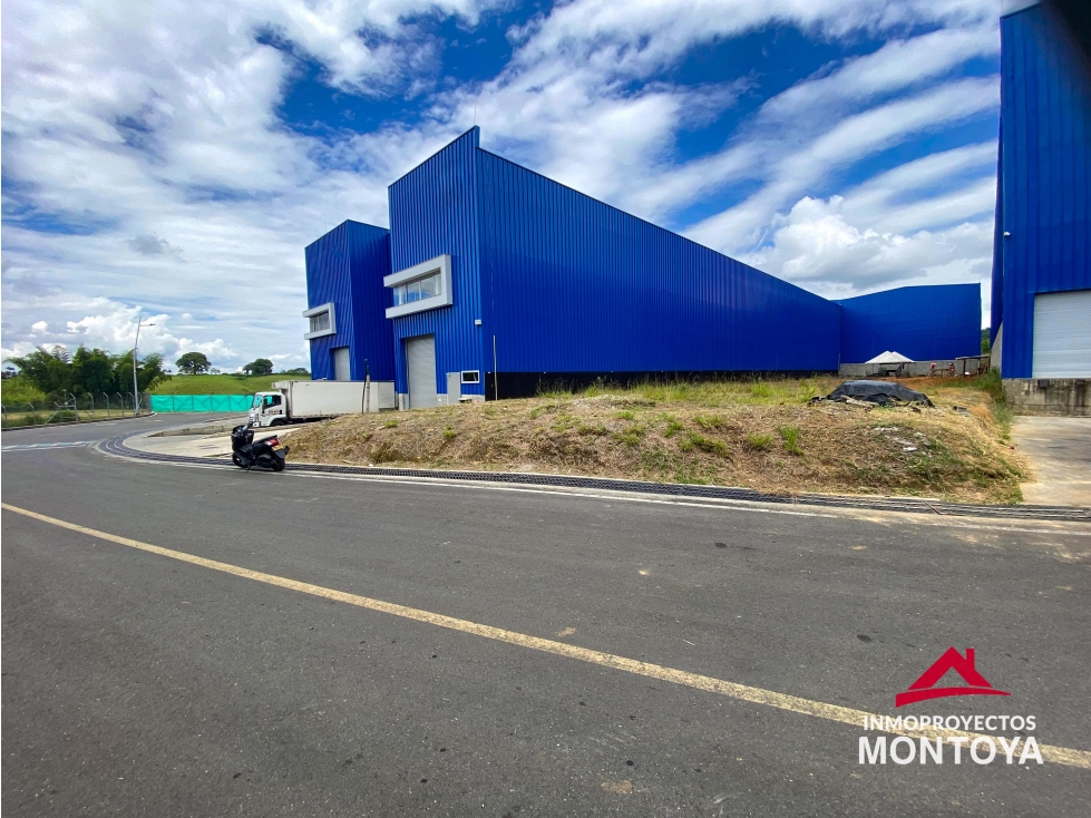 Venta lote para bodega en Cerritos, Pereira — foto 3