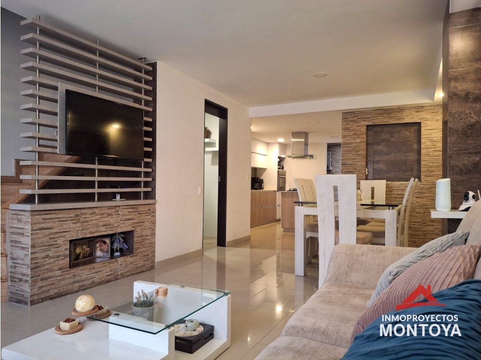 Venta Casa en conjunto, Av Sur, Pereira