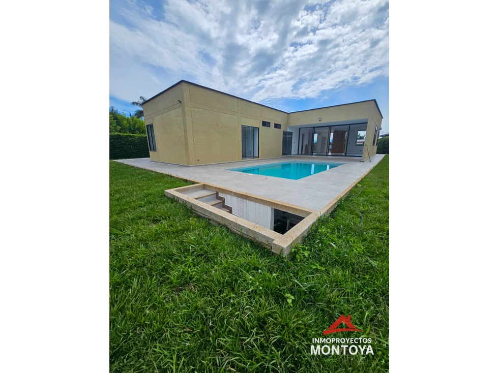 Venta casa en condominio, vía Cerritos-La Virginia, Pereira
