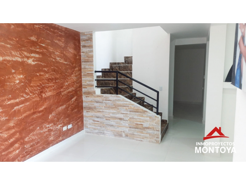 Casa en conjunto, Galicia-Cerritos, Pereira