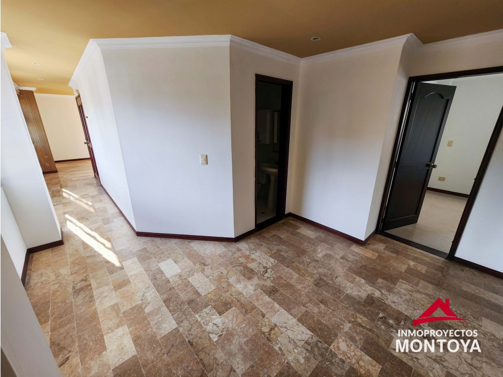 Amplio apartamento en Alamos, Pereira — foto 6