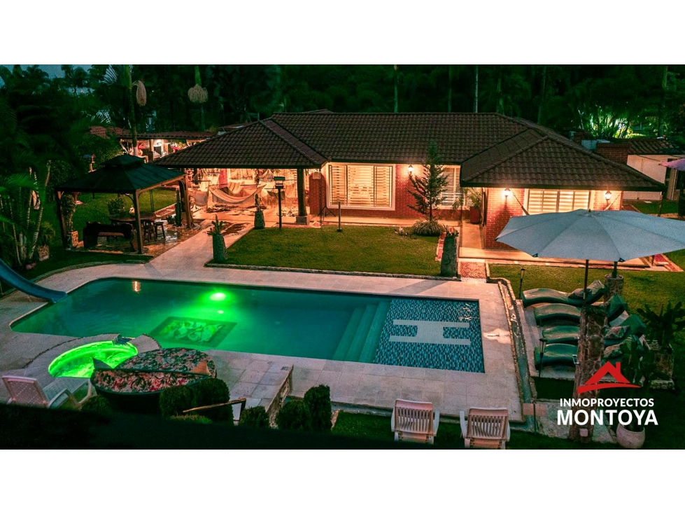 Casa de lujo en condominio, Cerritos-El Tigre, Pereira
