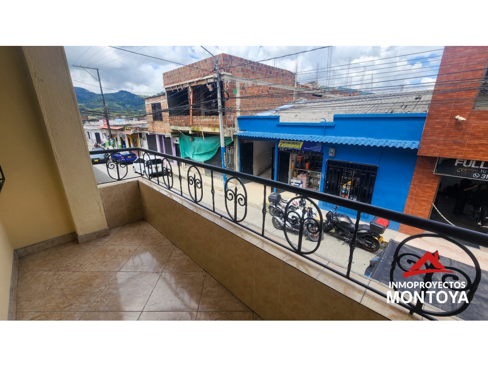 Casa comercial en San Fernando, Dosquebradas — foto 6