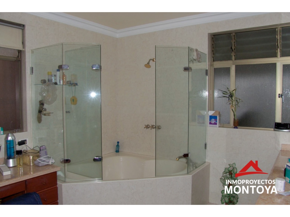 Casa-lote comercial en Los Alpes, Pereira — foto 6
