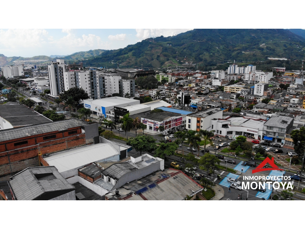 Casa-lote comercial sobre la avenida 30 de agosto, Pereira — foto 2