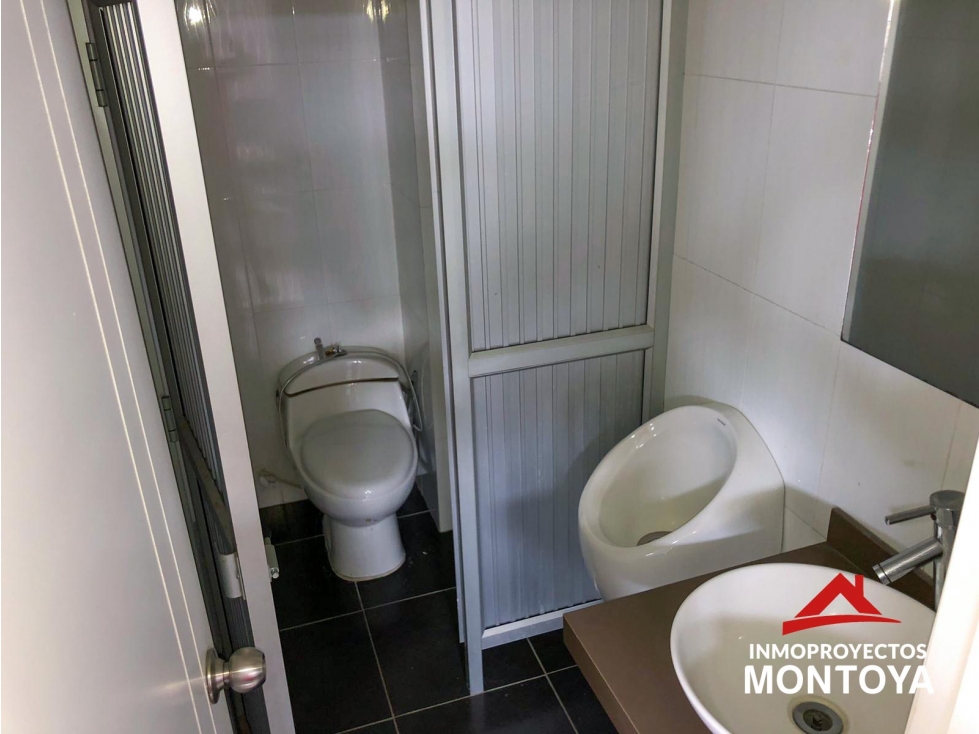 Arriendo local en piso 2 y 3, sector Cuba, Pereira — foto 4