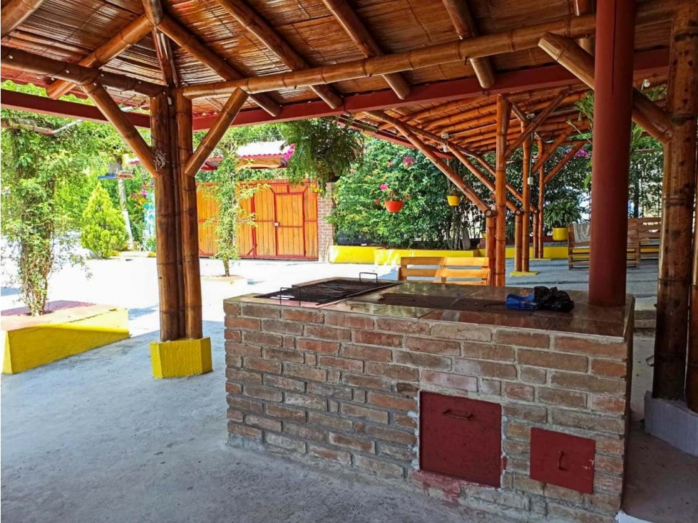 Casa-lote comercial sobre la vía Alcalá-Cartago - 3