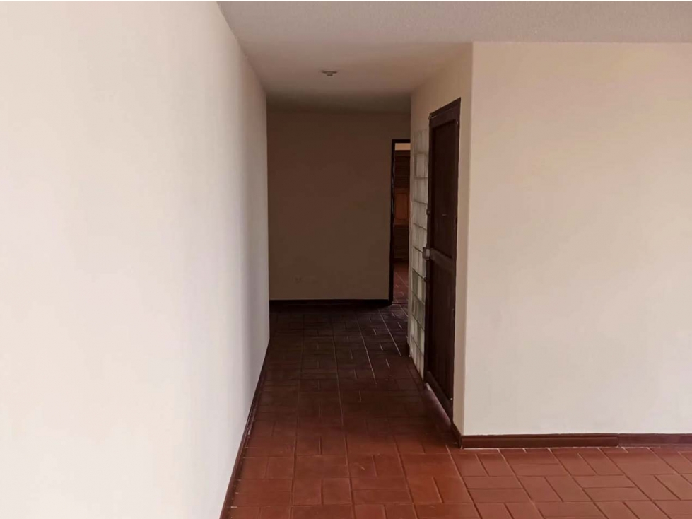 Amplio apartamento en el centro de Pereira — foto 2