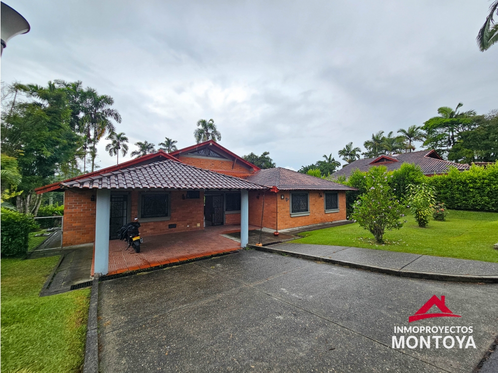Oportunidad! Venta casa en condominio, Cerritos, Pereira
