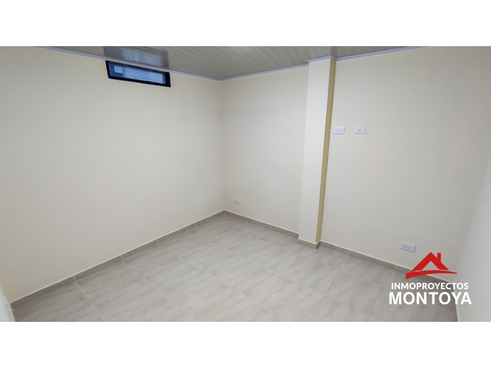 Casa de 3 apartamentos independientes cerca al Estadio de Santa Rosa — foto 4