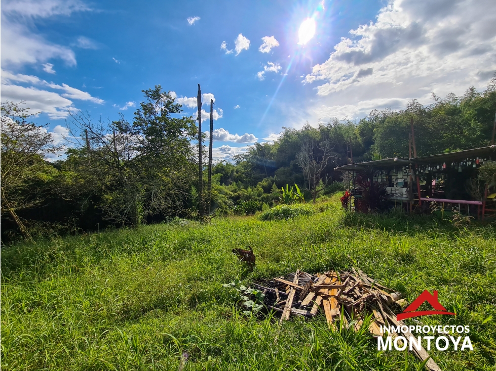 Lote multipropósito sobre la vía Cerritos-Pereira — foto 3