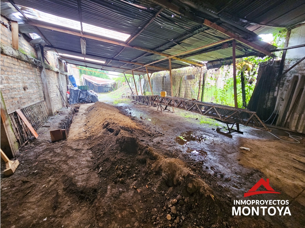 Bodega-lote comercial en La Badea, Dosquebradas - 4