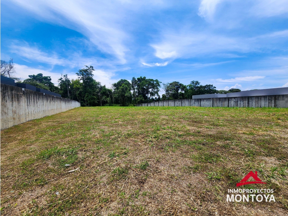Lote en el condominio Malabar, Cerritos, Pereira