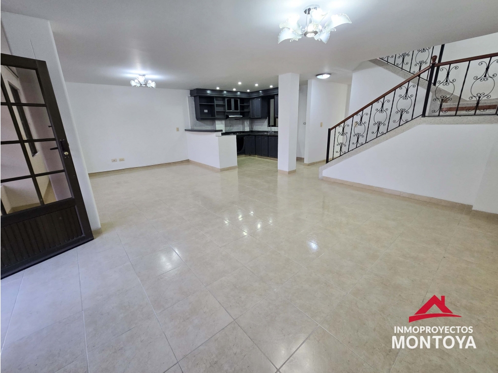 Casa conjunto, sector Canaán, Pereira